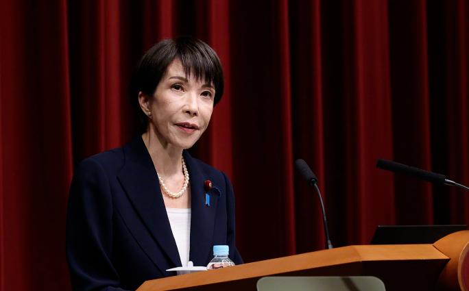 拖了整整4个月，日本终于对持刀强闯中国驻日大使馆的涉案人员提起公诉。巧的是，