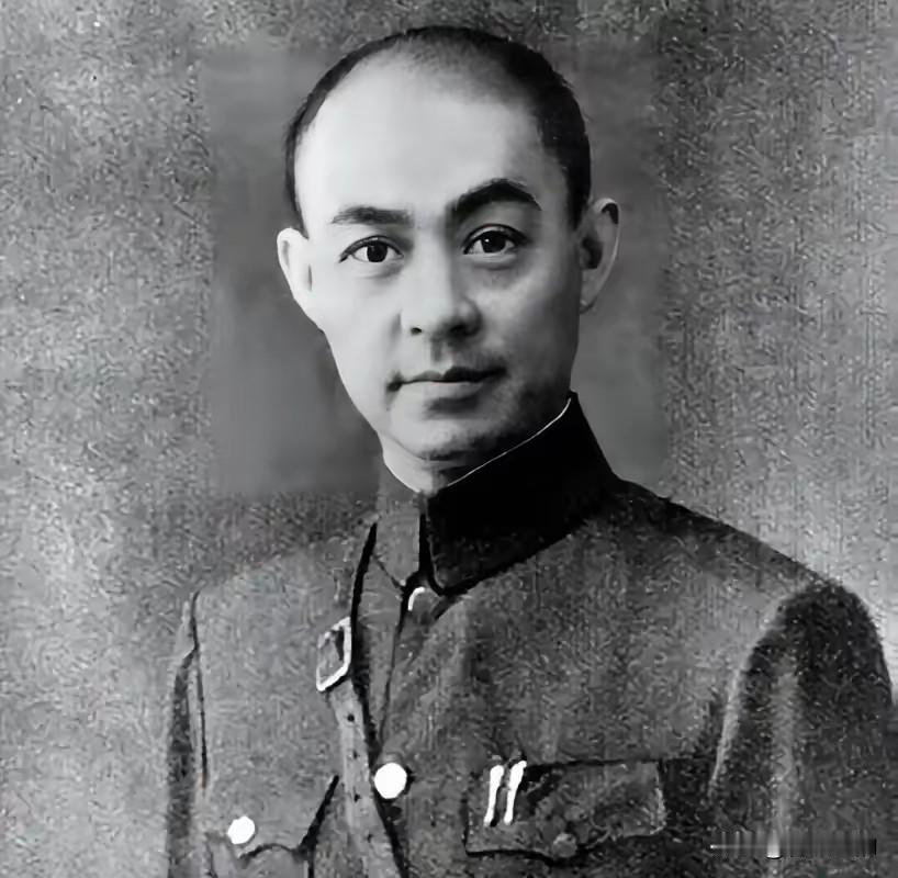1938年，台儿庄战役前线，张自忠的警卫营长孙二勇犯了强奸罪，被判了死刑。可谁都