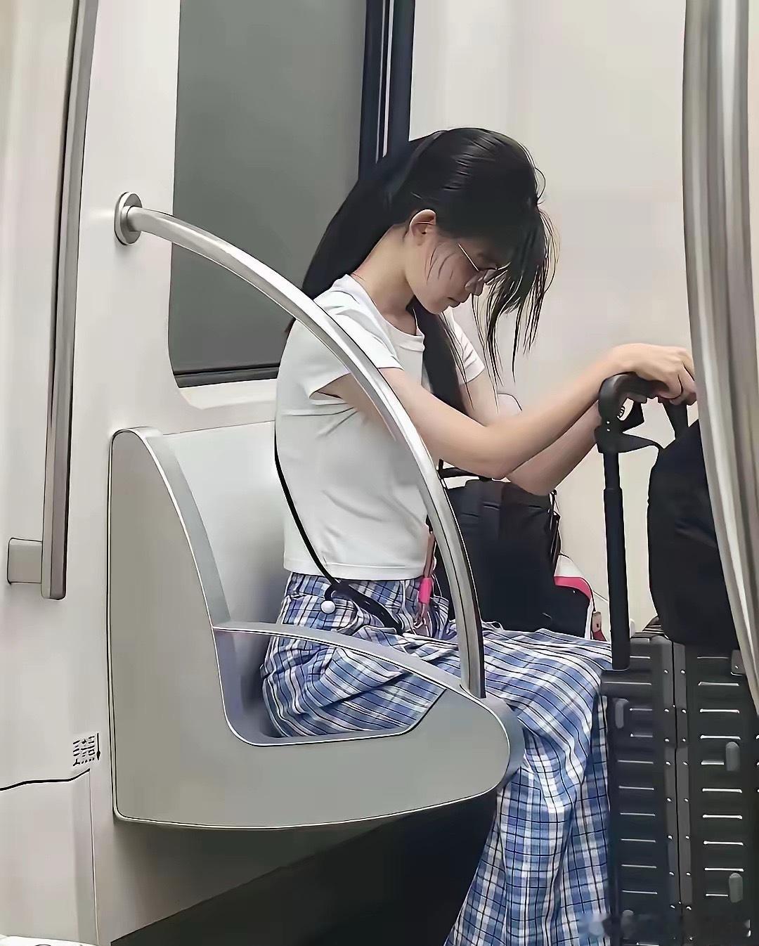 白富美的规律一定要看脖子