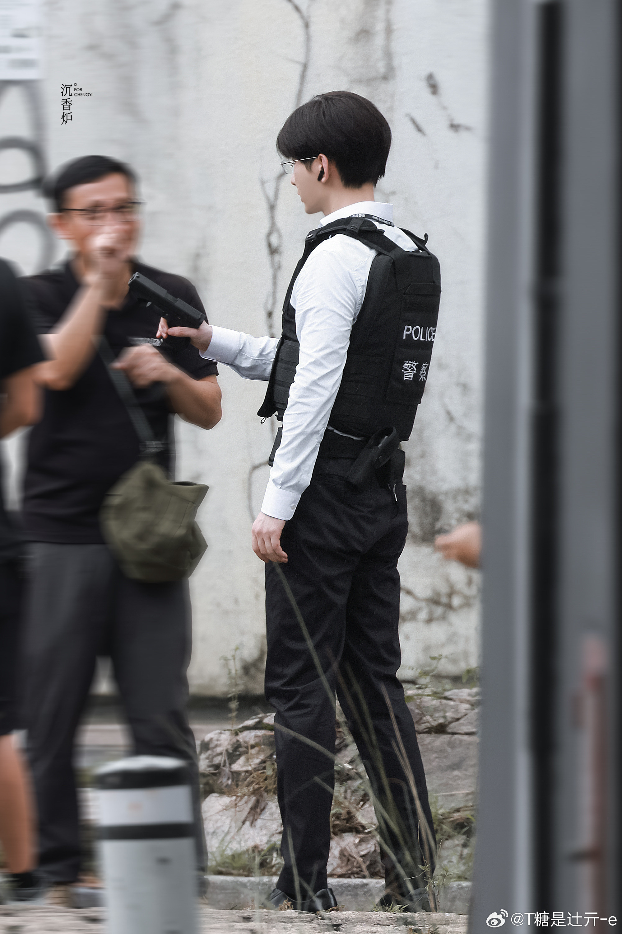 成毅成毅狩谎cy成毅林彦廷成毅，你是我时光里的初见与永恒。四季或许会循环往复，但