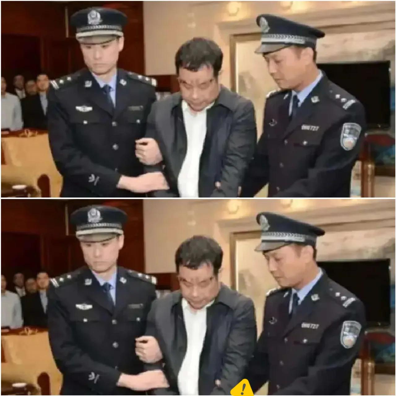 军中反腐雷厉风行，拔起一个牵出一串，看着真是大快人心。但转念一想，这股狠劲儿