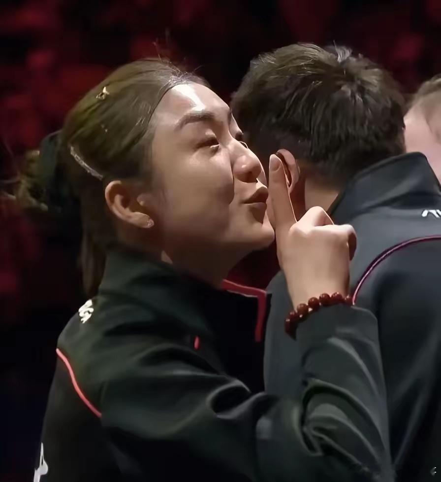 全运会乒乓球项目成绩排名——1、上海队1金1银1铜(男单、男团、女团）。2、北京