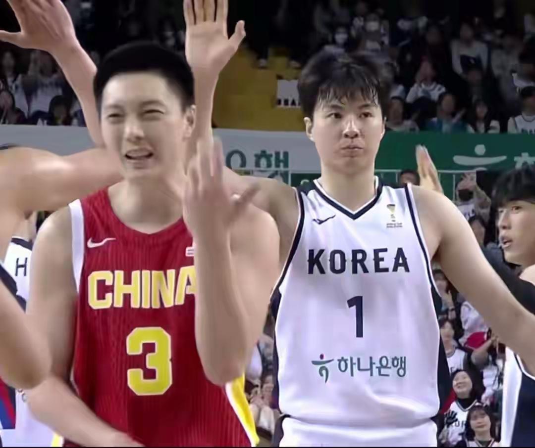 说啥呢？技不如人，心服口服呗！就像两支小队伍打仗，都有机关枪，步枪，手枪，三分