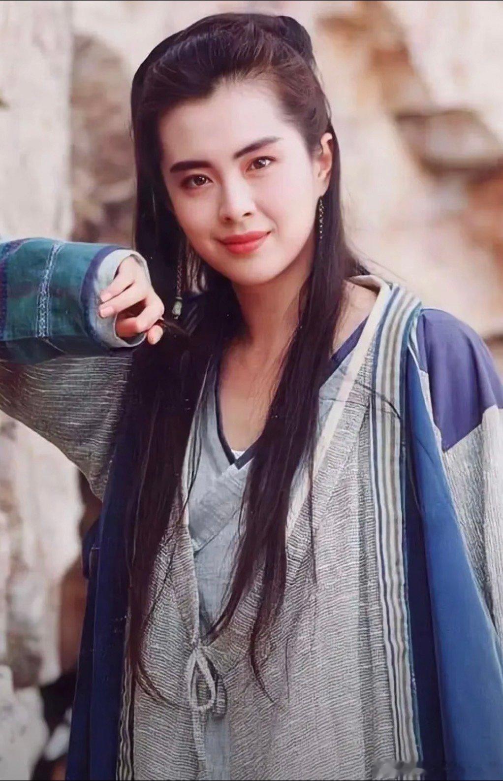 59岁王祖贤近照王祖贤59岁近照59岁王祖贤近照，状态好到发光，完全就是冻龄女