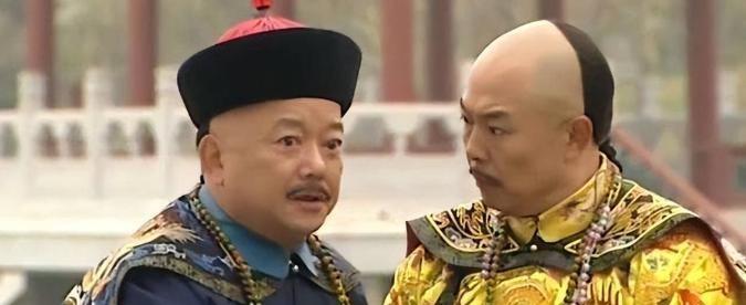乾隆临死前，一再嘱咐嘉庆：“你千万不要动和珅，”谁知，乾隆去世才15天，嘉庆就把
