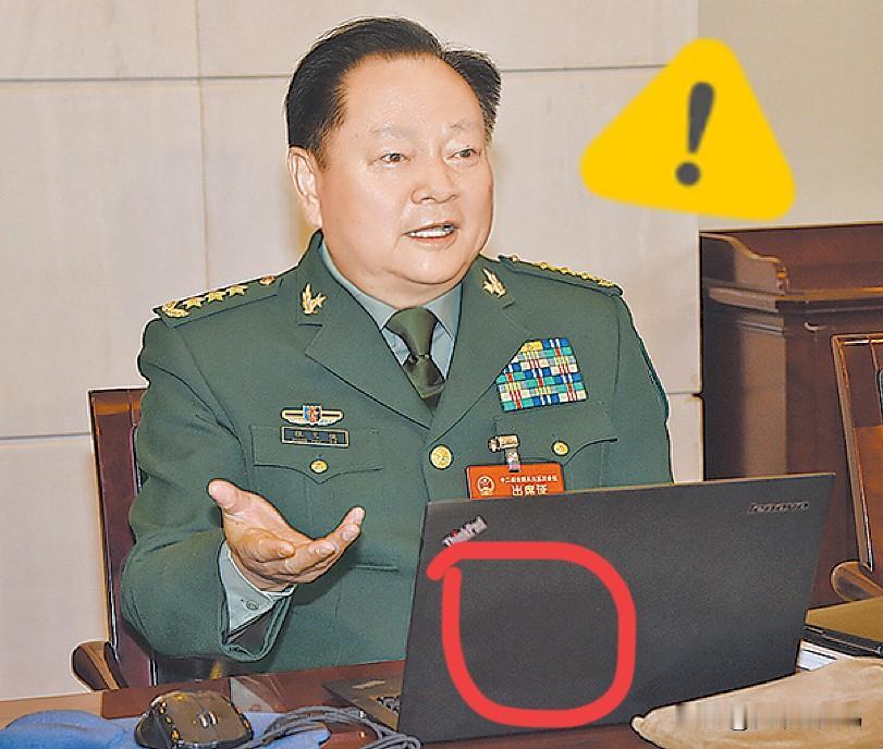 看到这雷霆手段，心里的石头落了地，背脊却还是发凉。有些人觉得，贪腐无非就是