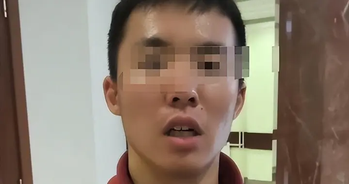 踢到铁板! 披旭日旗留学生被处罚, 面临3窘境, 军媒批评字字诛心