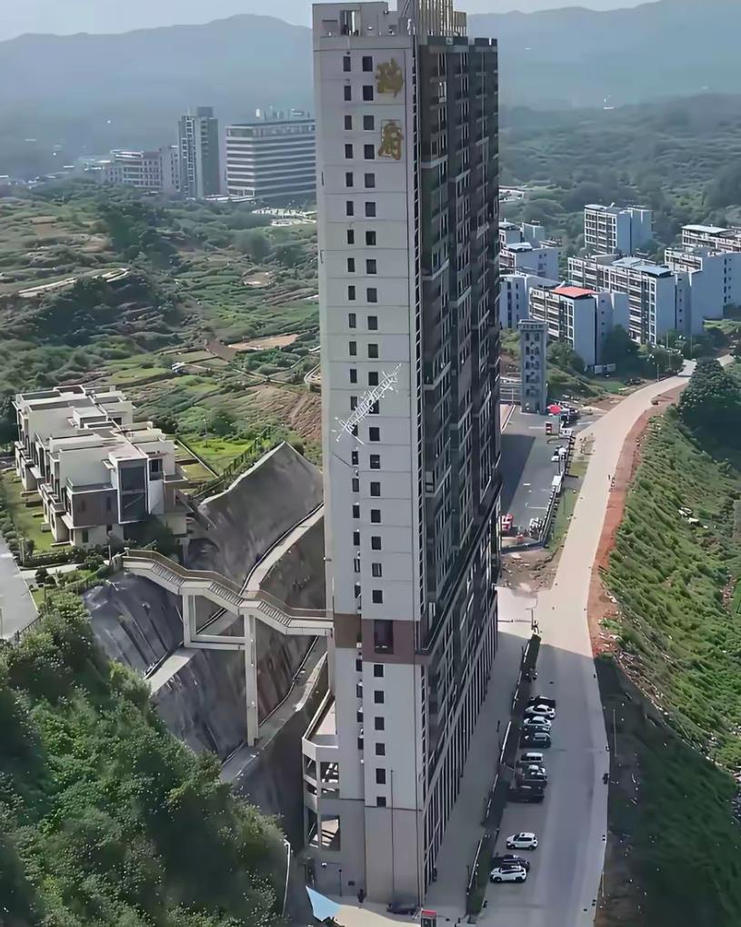 在农村自建房怎么跟小区一样？