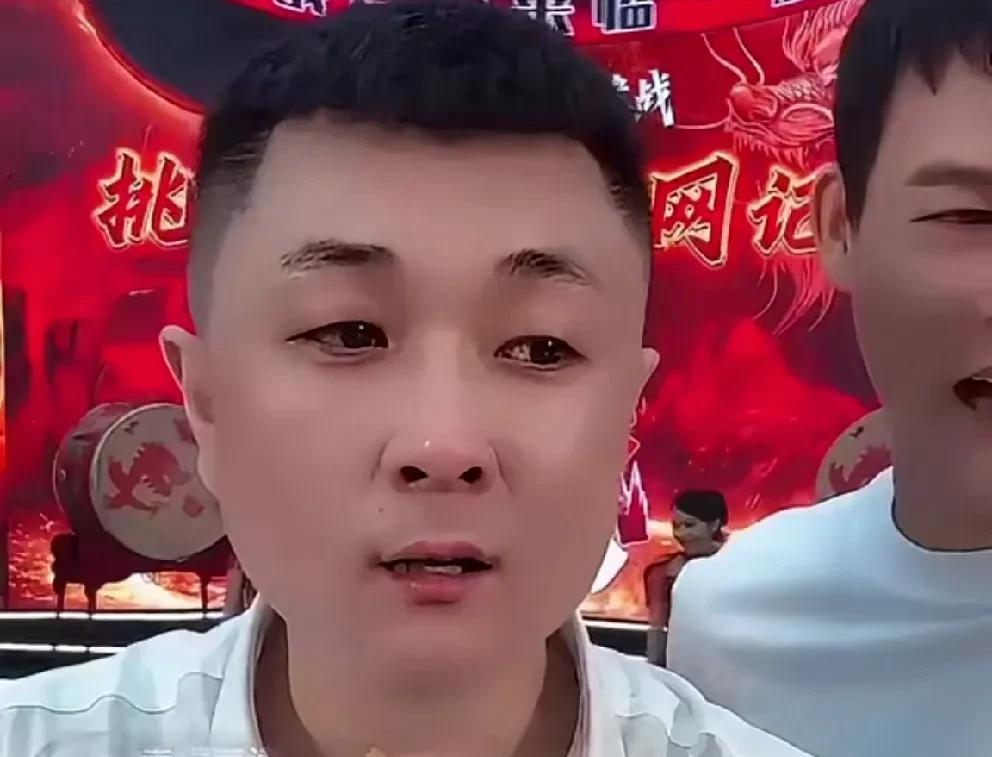 小胖表示互联网再也没有辛巴，看葛总的表演！驴家小胖表示辛巴退了意