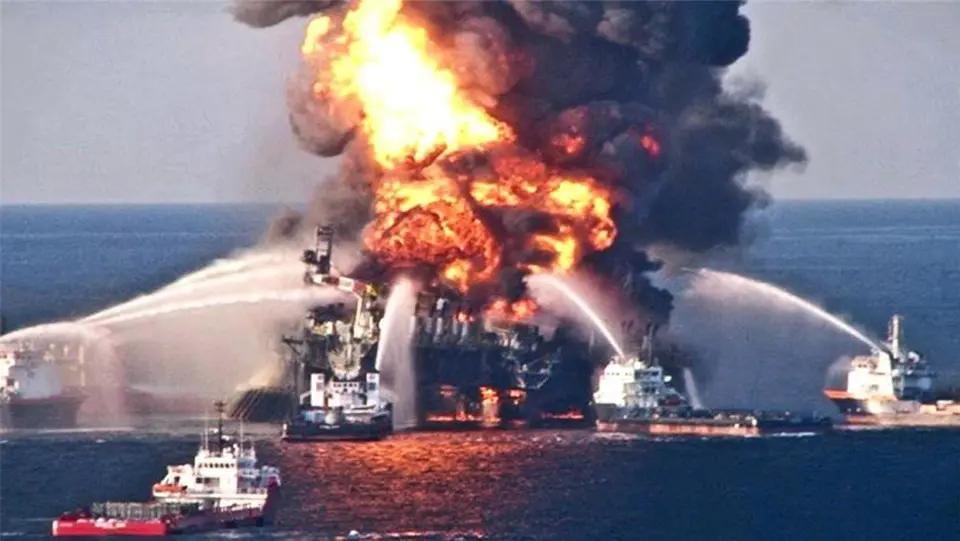 伊朗最新战报声称：伊朗对美在中东的20多个军事基地进行最精准，最猛烈的报复性轰