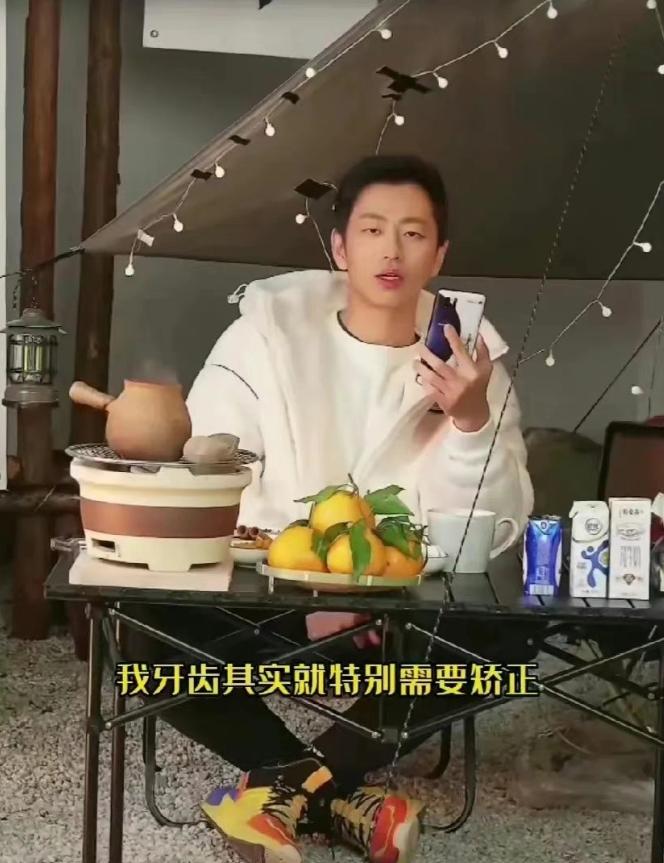 水哥王昱珩会离婚都是有原因的，他有个小习惯就和常人很不一样。王昱珩的刷牙频率为一