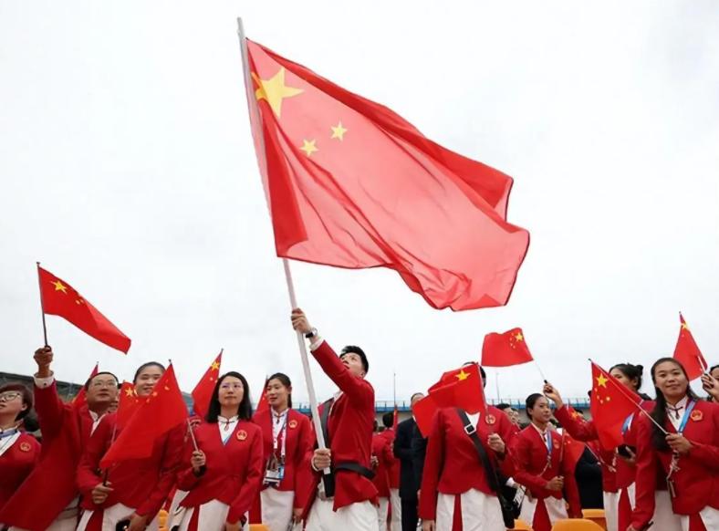 最近岛内有人表示，既然中国大陆表态，只要岛内愿意谈统一，什么条件都可以提，那么国