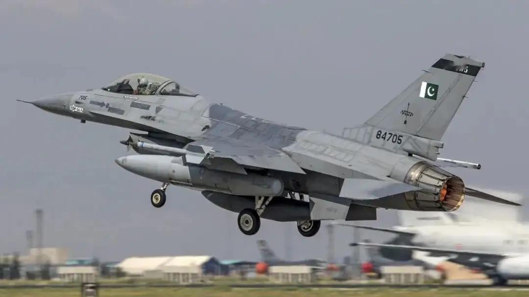 美军称随着歼35出口巴基斯坦F16将彻底在巴军被边缘化据今年美国延迟发布的《