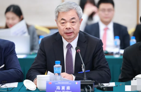 东北大学的校长冯夏庭不查不知道，一查才发现这位校长在东北大学同学们的眼中，一