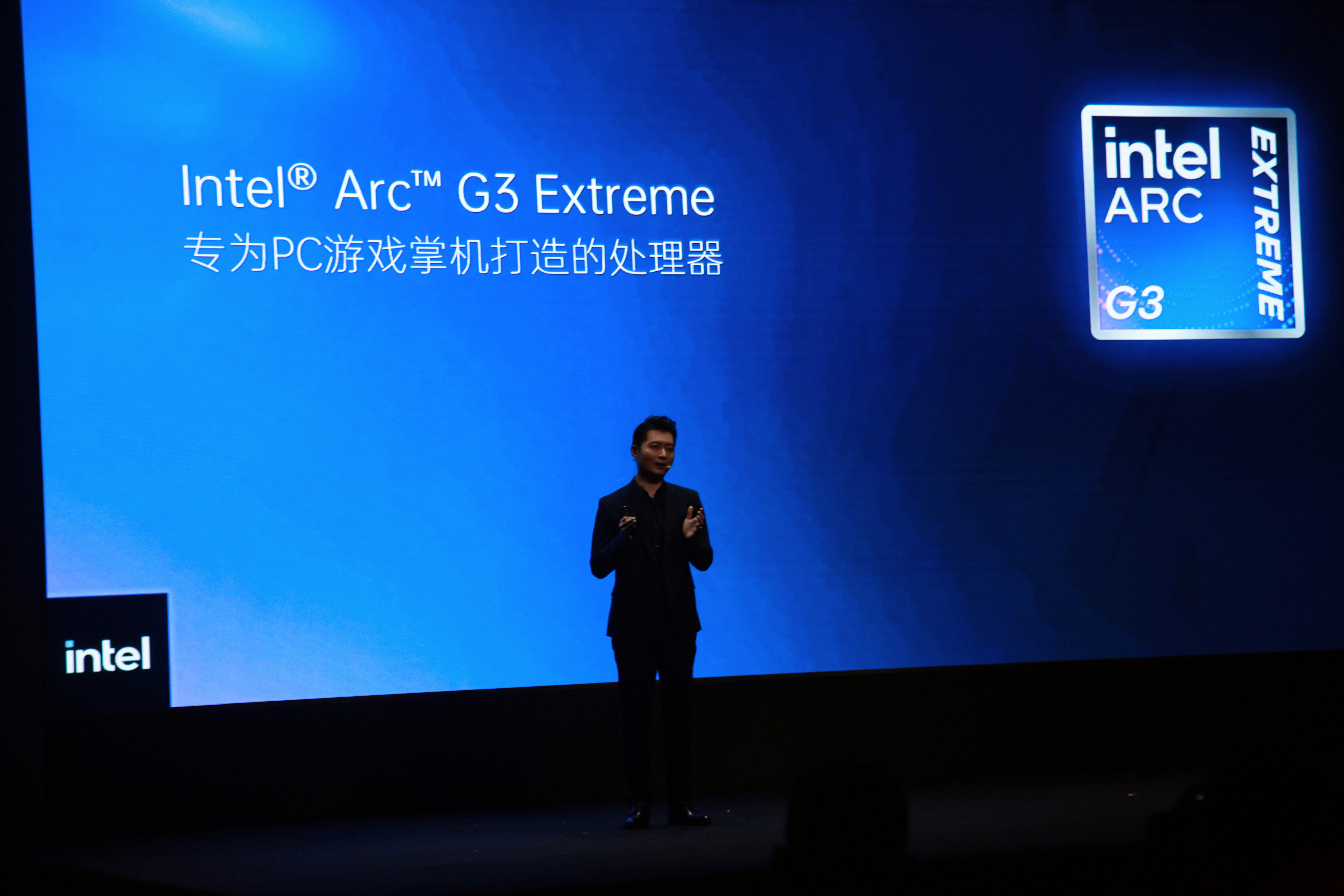 壹号本发布会有四个新品均搭载英特尔ArcG3Extreme处理器！OnexP