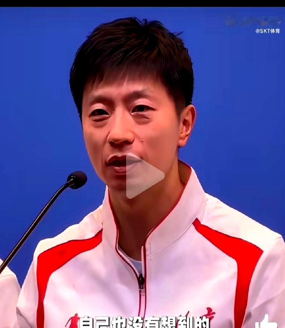 马龙在获得团体赛冠军后接受采访时情绪激动落泪当时好多人猜是感慨岁月不饶人