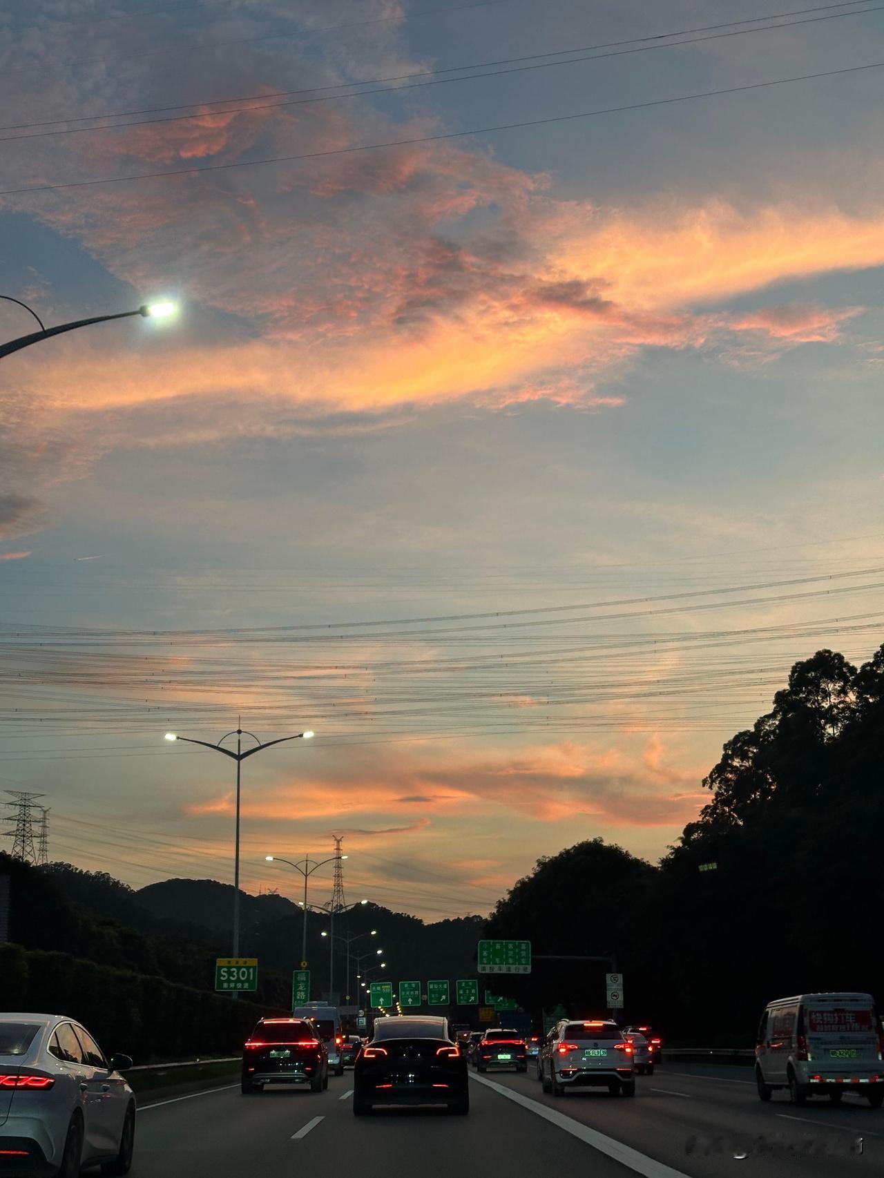 最近发生的一切让我意识到一件事：除非对方能提供同等价值的信息或资源，否则不要轻易