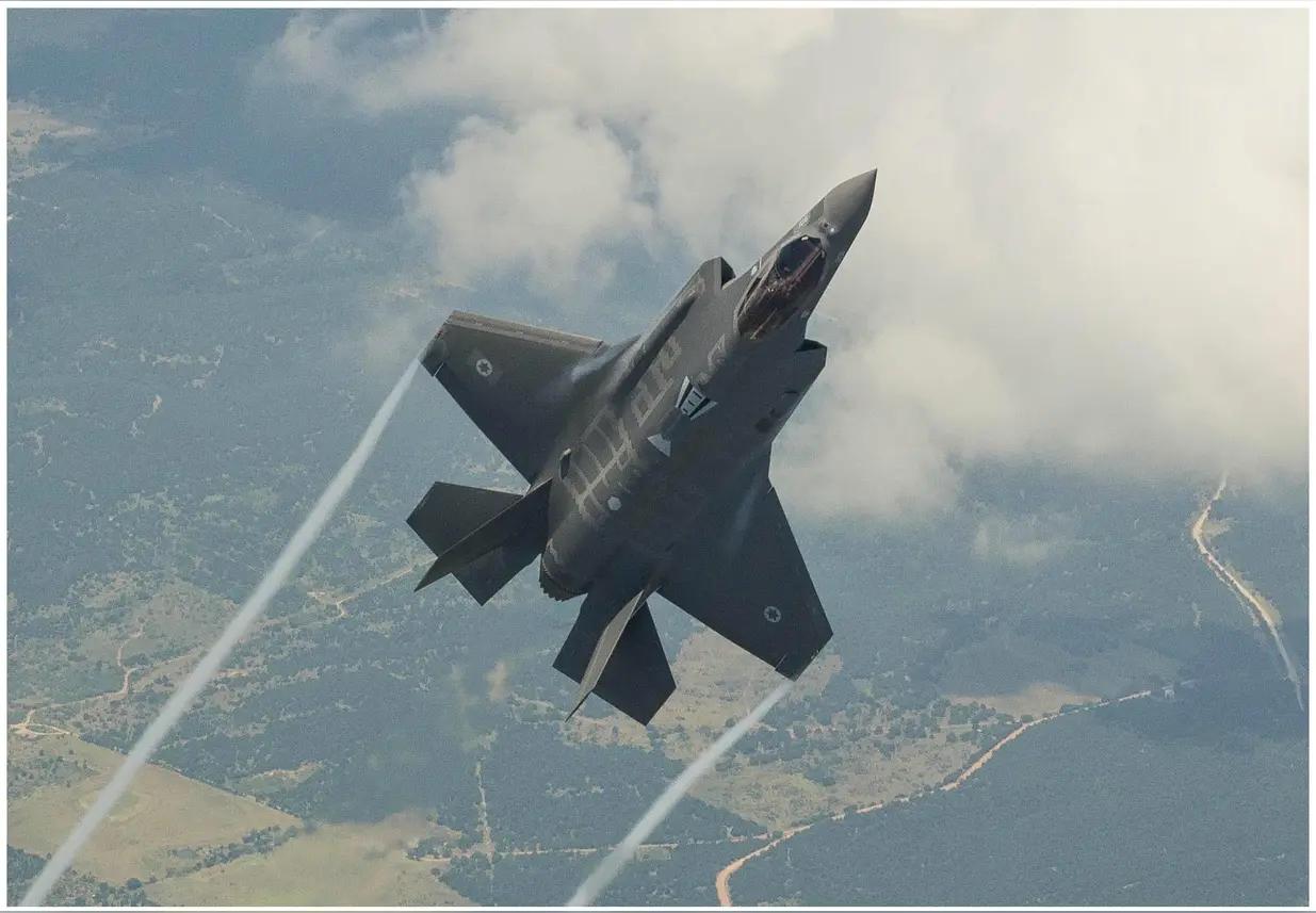 美军F-35A日本海域发求救信号后失联飞行员生还渺茫2026年1月16日