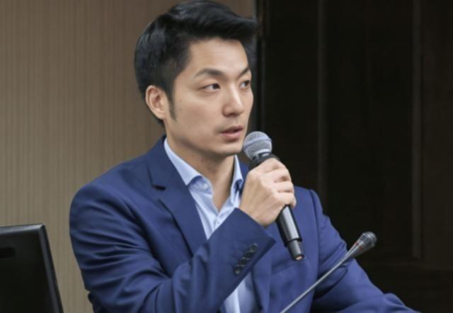 台北市市长蒋万安曾宣称，如果大陆继续在台海进行军机绕台和军演台北市市长蒋万安曾宣