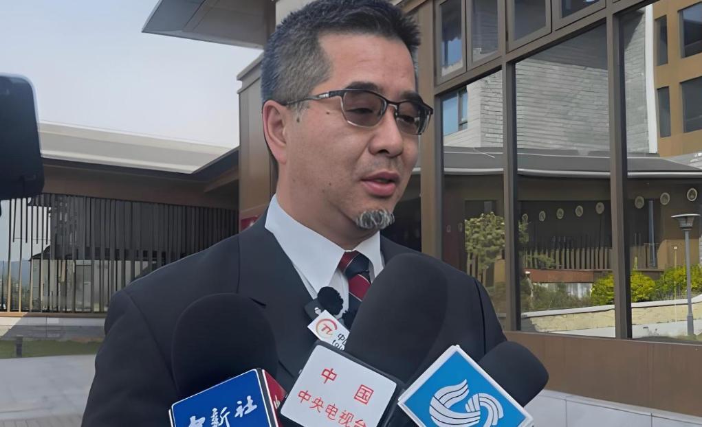 国民党前脚刚落地北京，后脚岛内就抛出一份“吓人”的民调。赖清德的支持率居然逆势暴