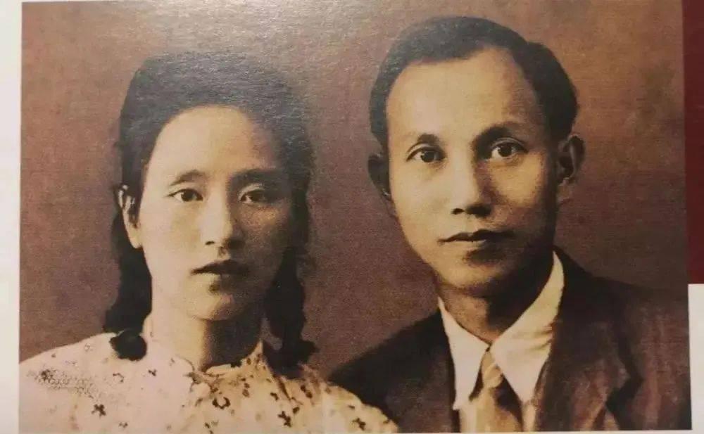 1941年，党组织给了他1000美元，让他去做生意，只有一个要求：“组织什么时候