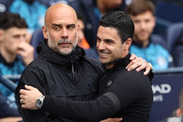 阿尔特塔的阿森纳为何陷入困境？瓜迪奥拉的曼城为何在关键时刻越踢越顺？或许是同一个