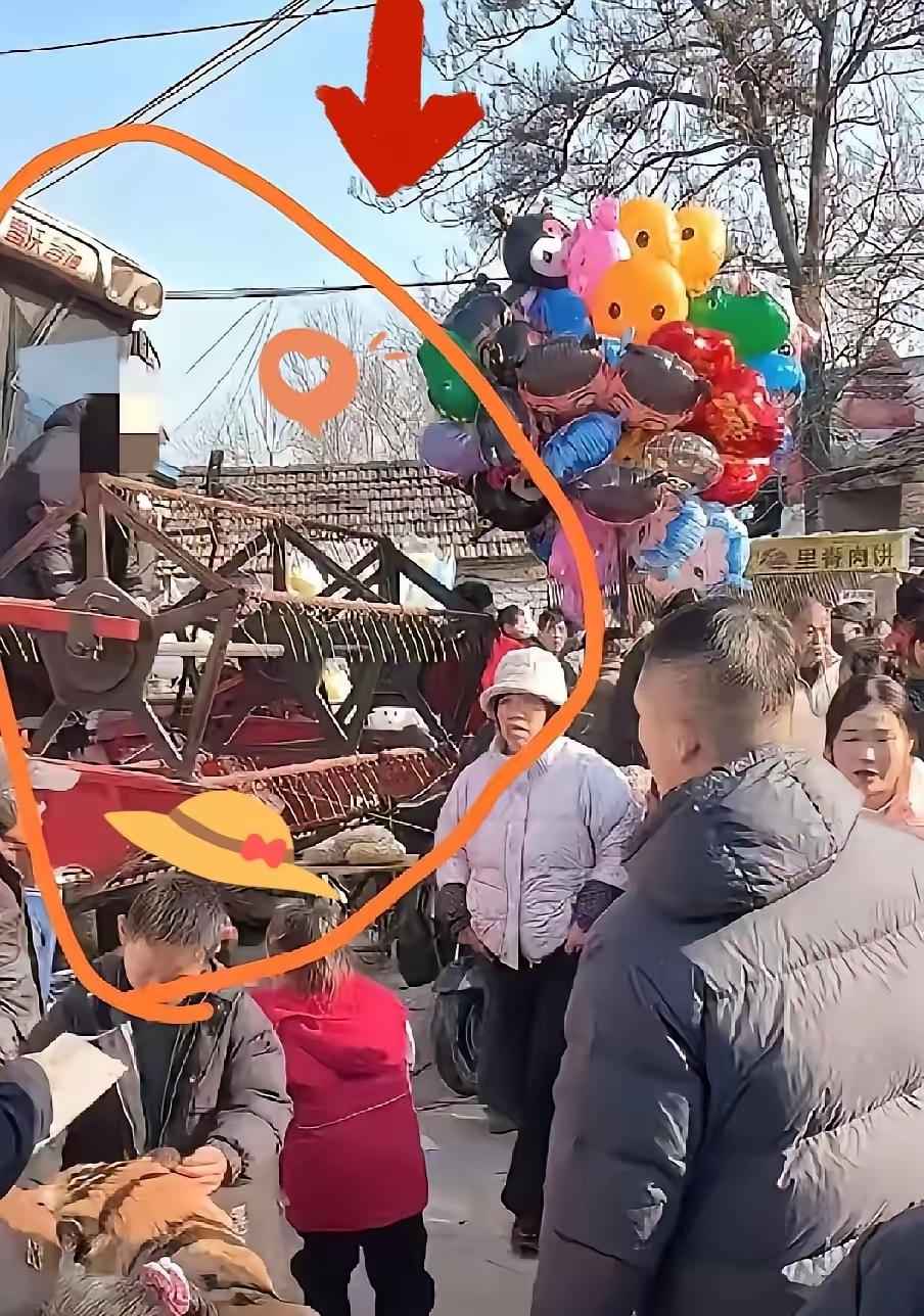 吴承言这一走，算是把某些人的遮羞布给扯下来了。这人前脚刚带着画笔离开村子