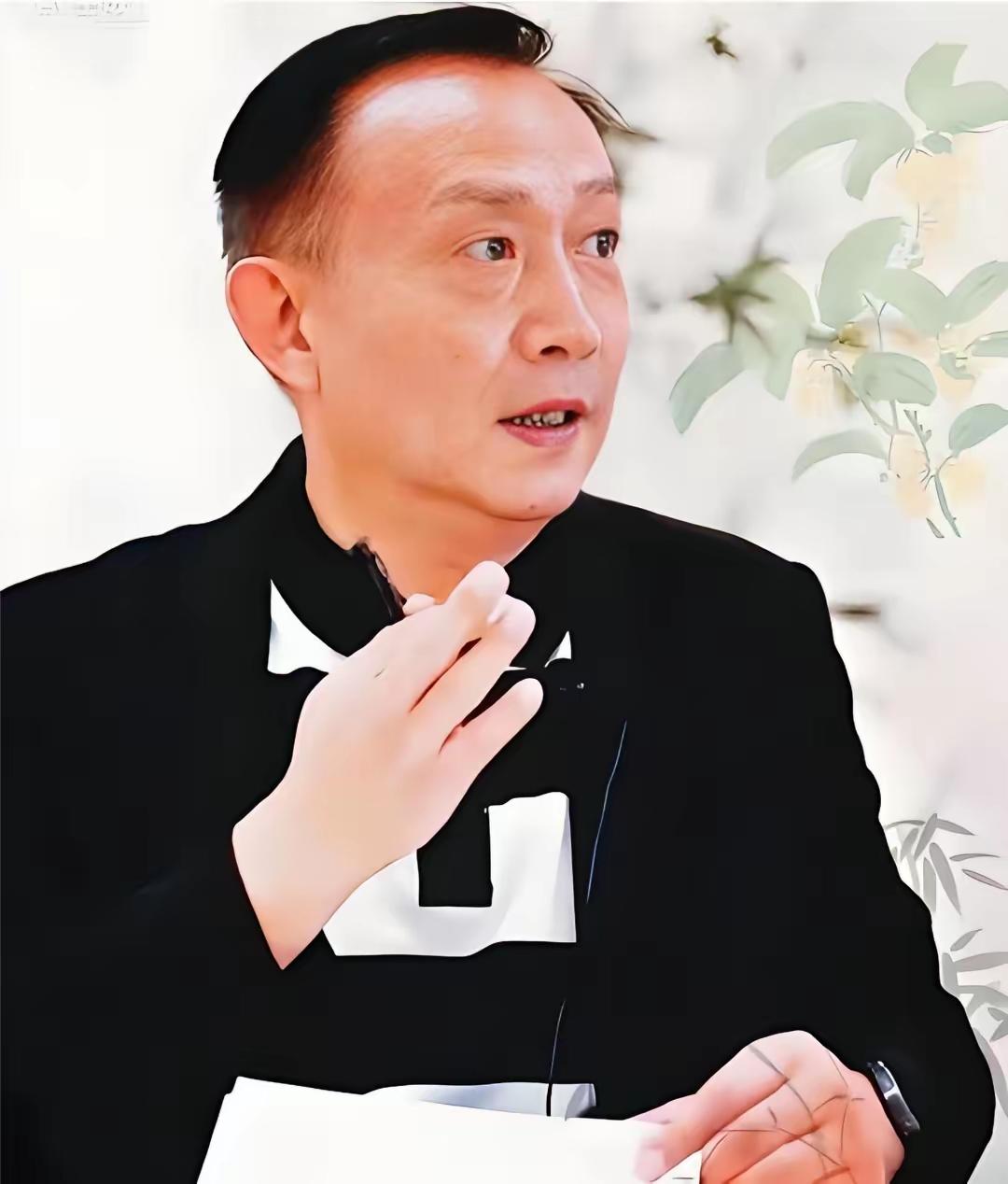 卢麒元老爷子太刚了，用2万万两北洋军费说明了一个教训：只要有利益、有钱，哪怕是影