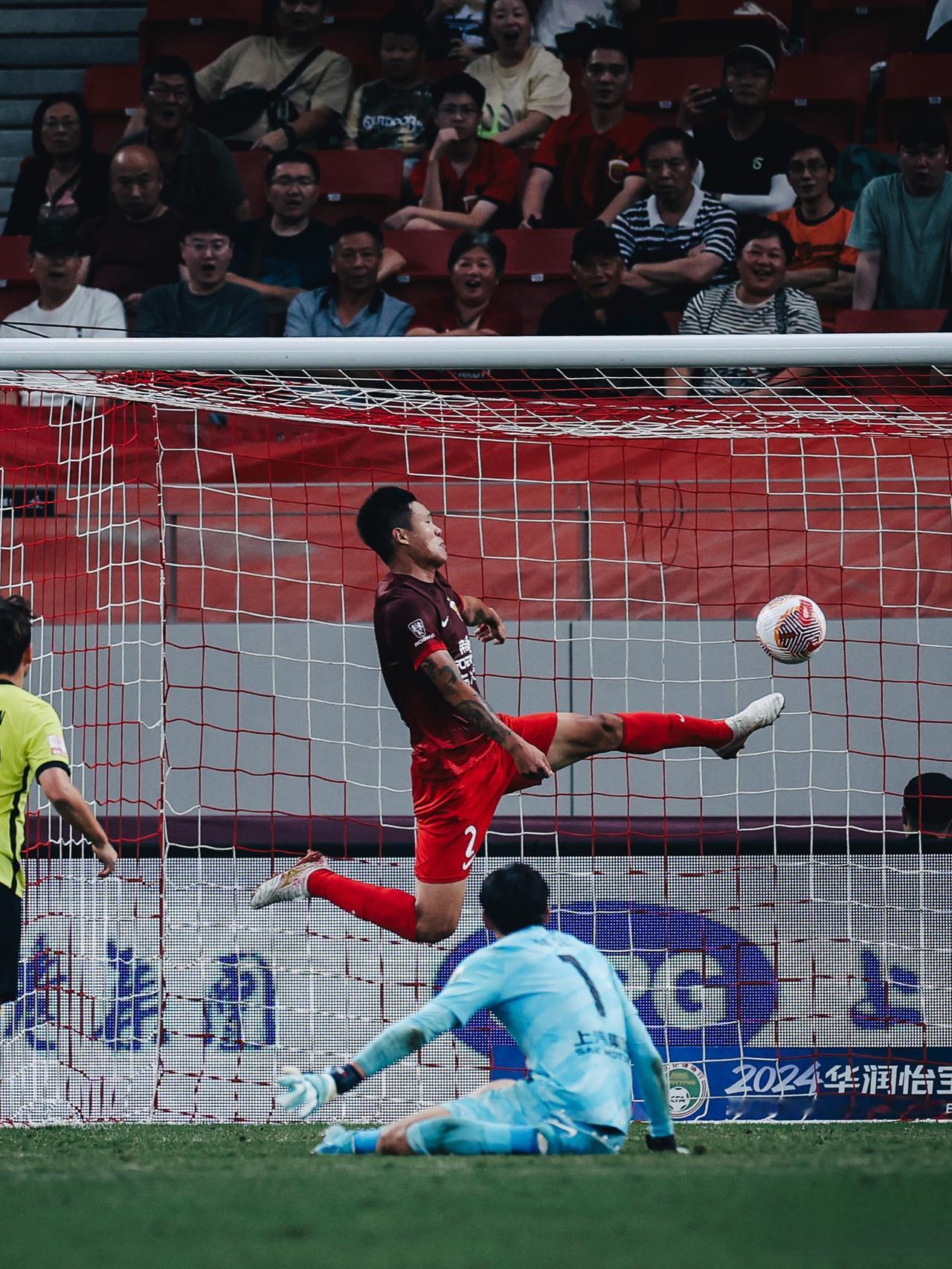 海港李昂宣布离队！会不会来申花？李昂最经典的一幕就是上赛季那个解围！也正是这个世