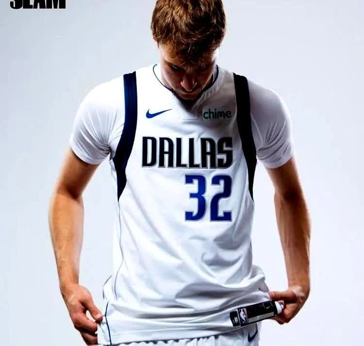 一场没打，就已经贷款上了。前NBA球员霍里预测，今年的状元弗拉格未来能打破詹