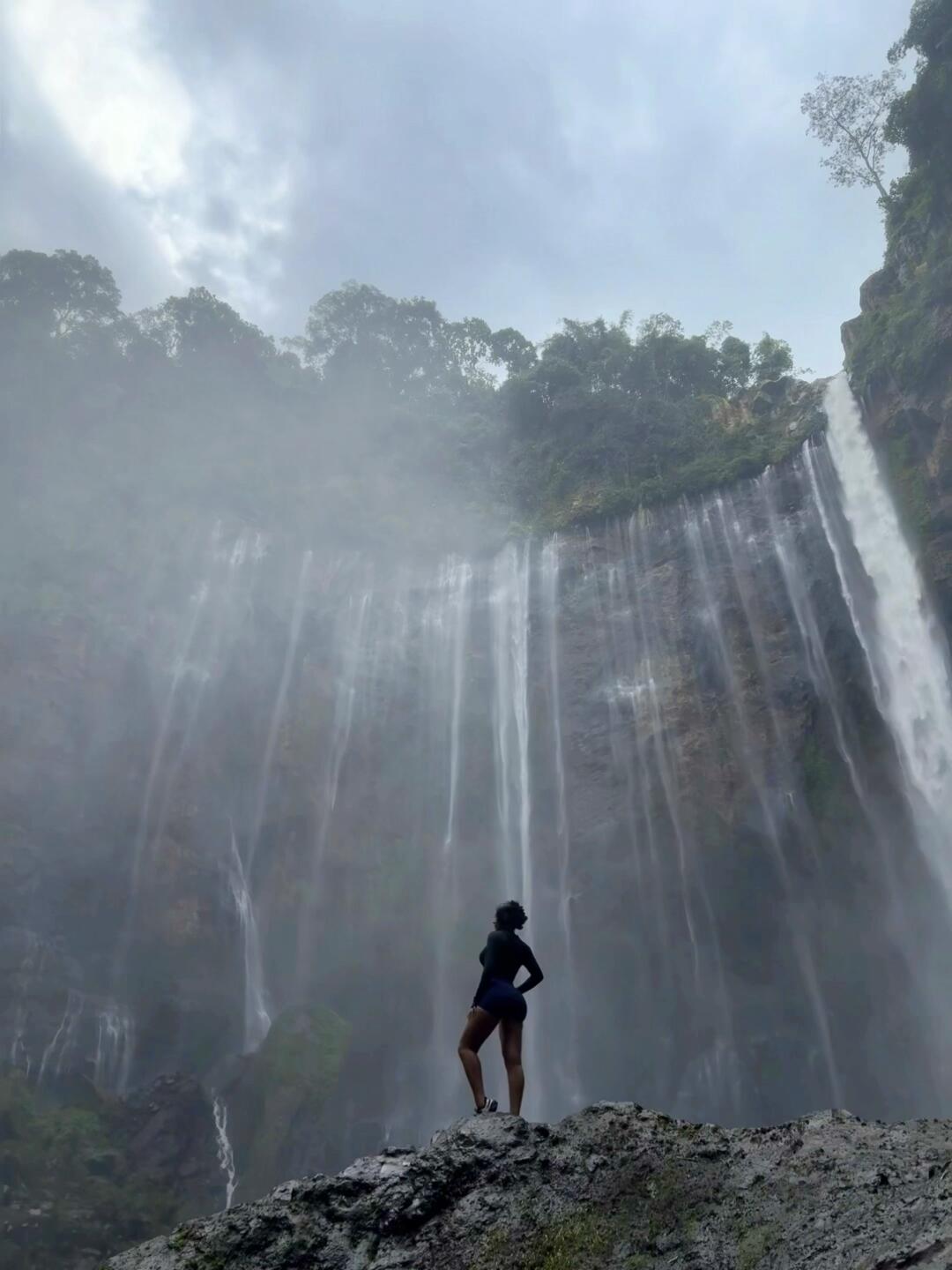 🇮🇩Sewu waterfall 淋赤道雨 看侏罗纪