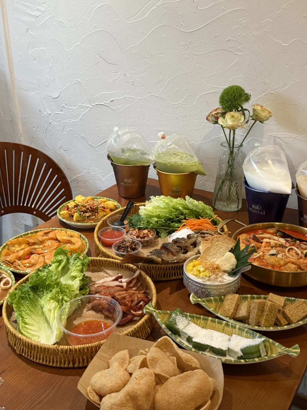 光明本地朋友带我去傣餐