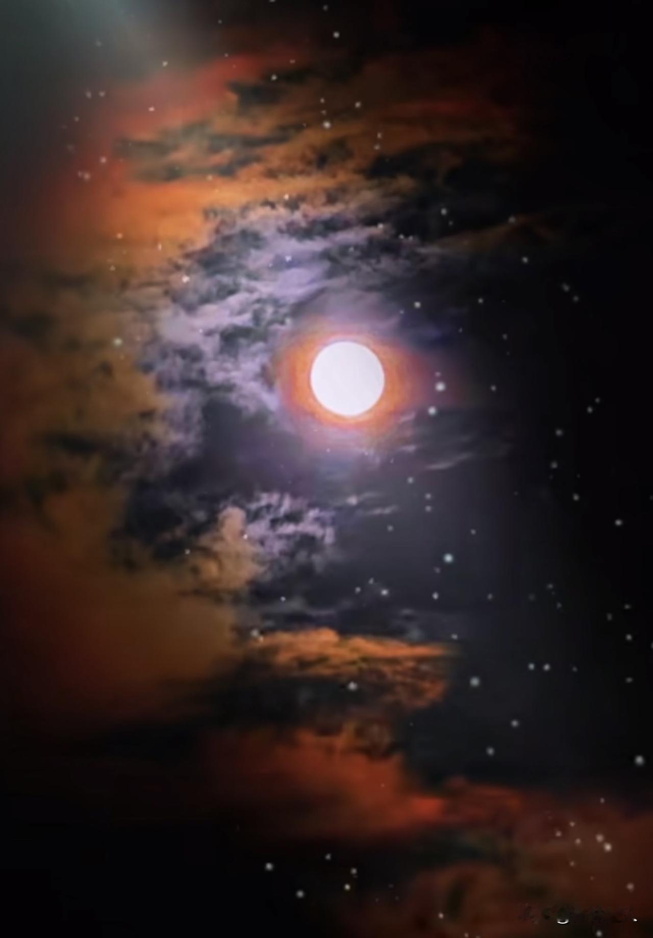 新思维：越爱合群的人，精神越匮乏。其实，偏爱合群的人，要么自身精神匮乏，要么