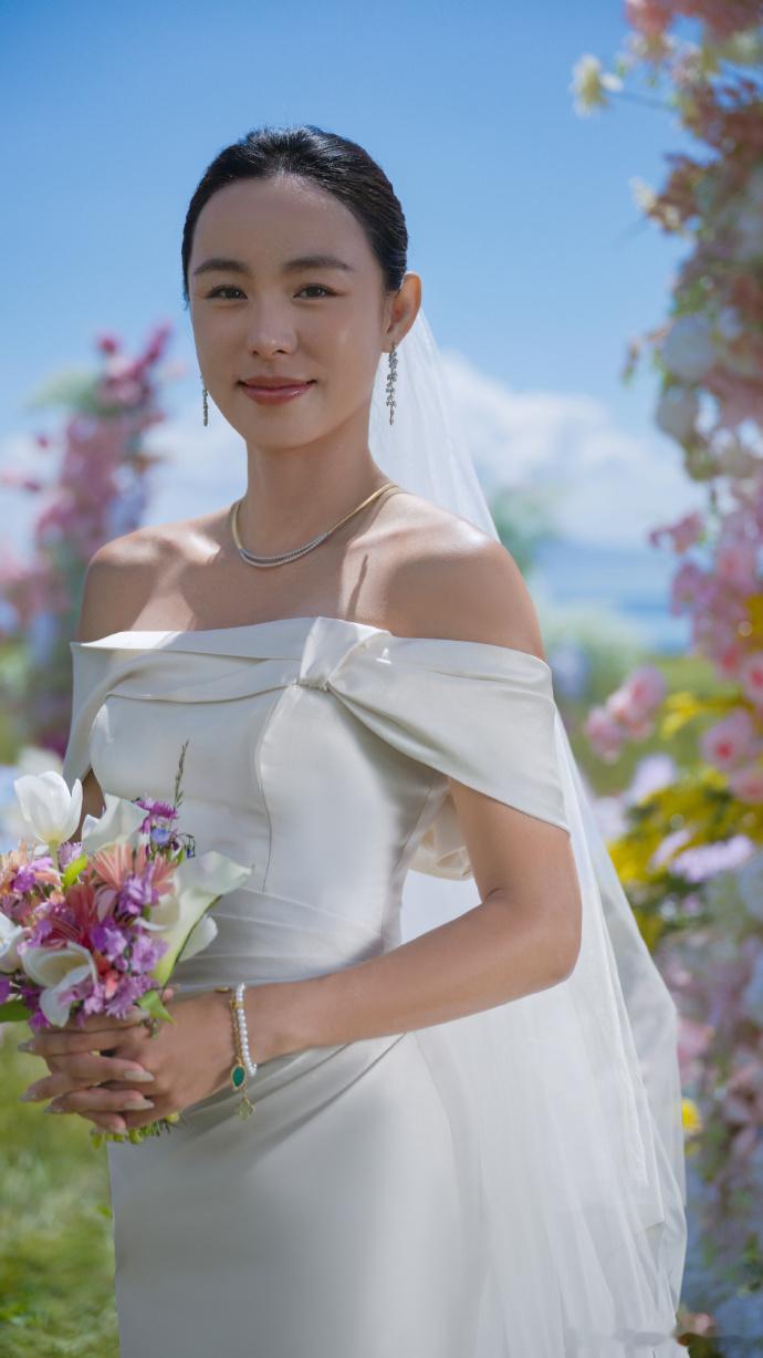 前中国🇨🇳网球一姐王蔷新婚大喜王蔷公布了她的新婚美照；㊗️曾经的中国🇨🇳