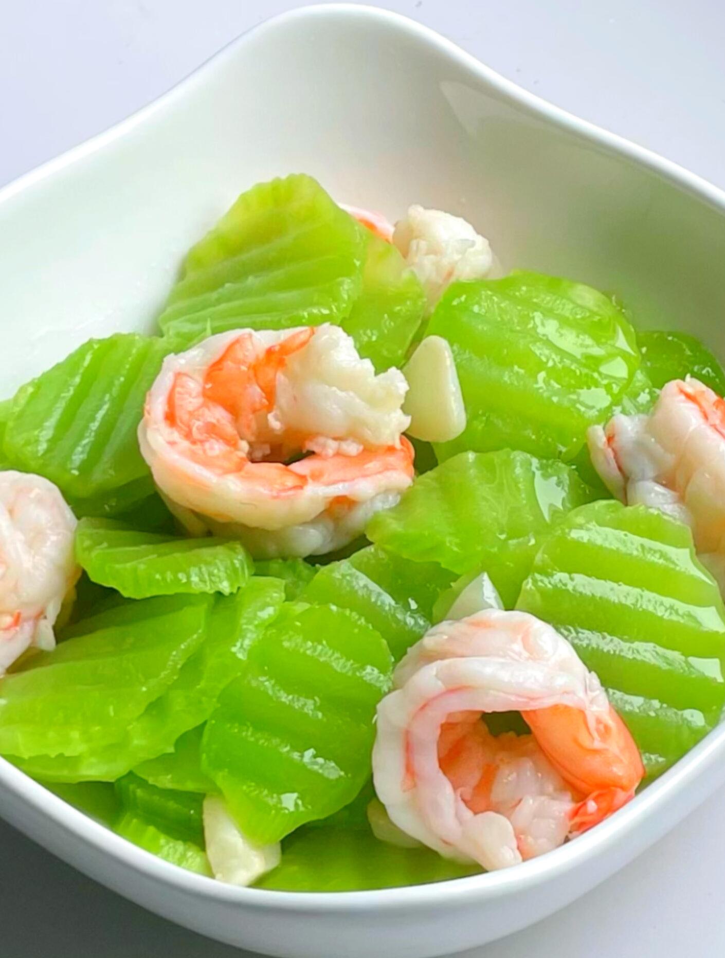 鲜到跺脚🔥5分钟搞定莴笋炒虾仁！低脂清爽，鲜掉眉毛家人们谁懂啊😭注重营养