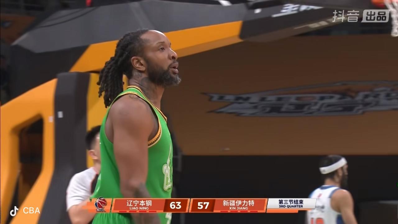 前三节比赛结束了，新疆飞虎男篮还是落后！在刚刚结束的新疆飞虎