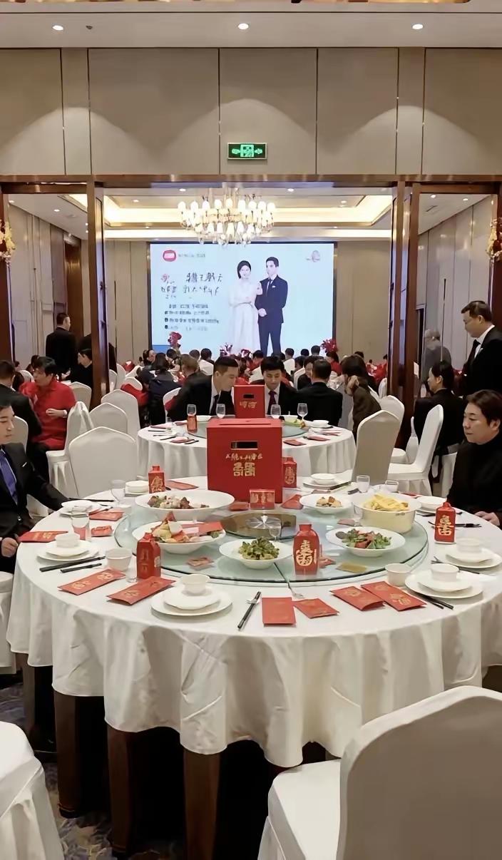 儿子结婚办喜酒，订了40桌，每桌1800块，忙前忙后累一天，翻礼单时却像被泼了冷