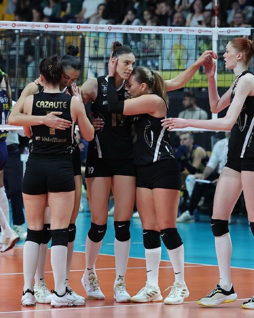 土超决赛瓦基弗银行和费内巴切进入决胜场了，博斯科维奇的联赛冠军梦，又一次要画上问