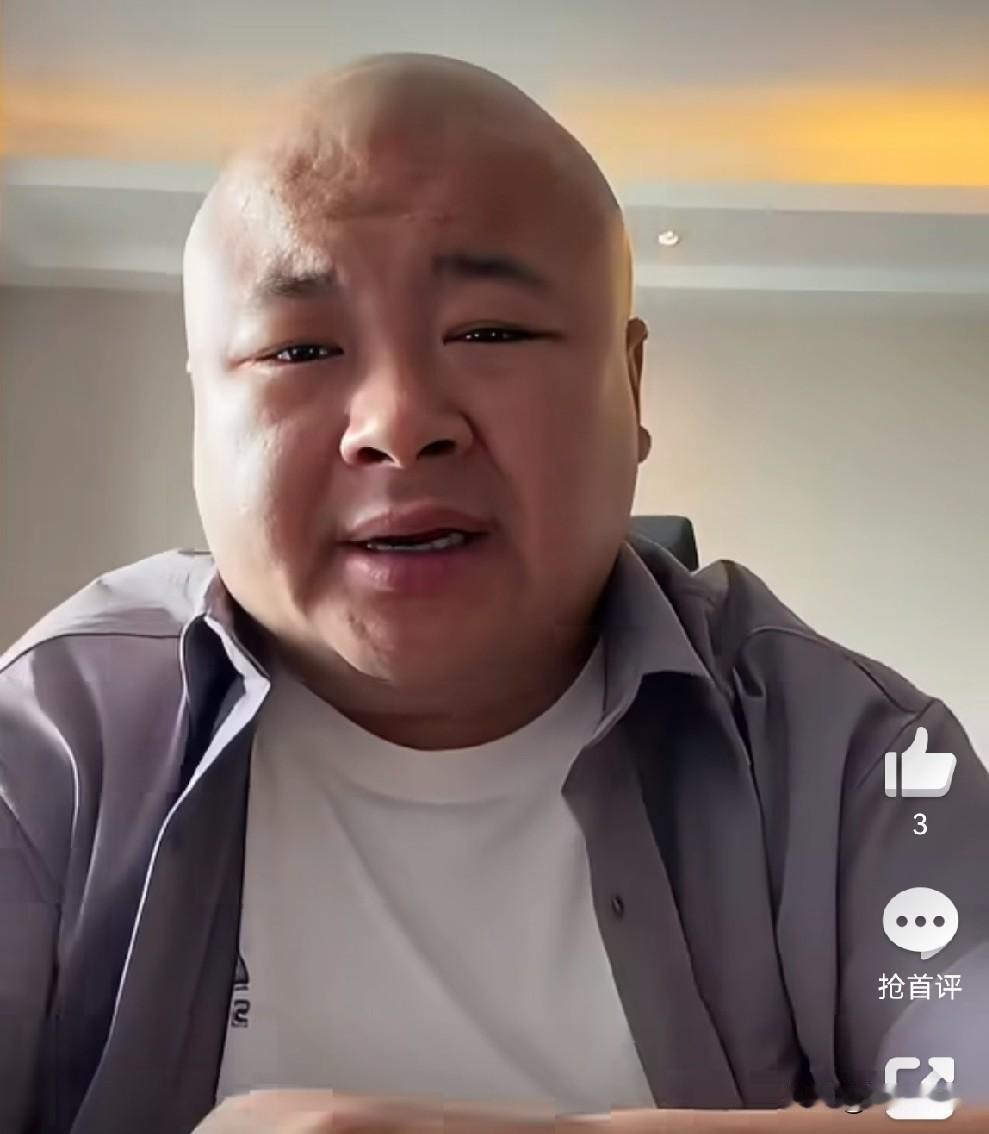 老狗分析二驴整小舞台原因：接地气，投资小！粉丝：舞台