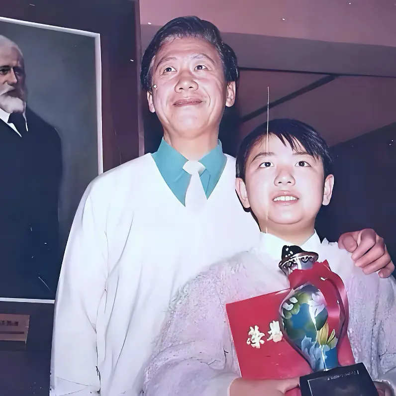 姜文的《你行，你上》，成为这个暑假档最大的炮灰一点都不奇怪！不是因为他的导演