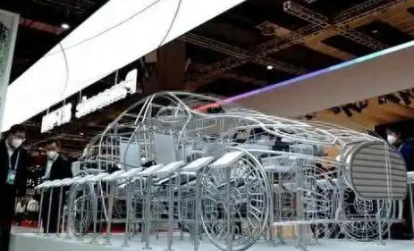 “芯片不如美国，机床不如日本，汽车不如德国，电视不如韩国，飞机不如法国，奢侈品不