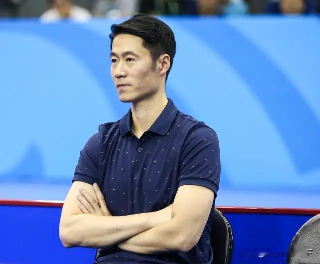 不留半点退路！王励勤彻底摊牌！国乒放弃保稳，新人硬扛生死大战谁都看得出来，现