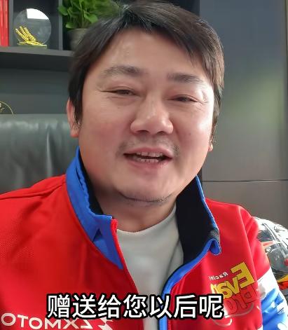 专门去查了一下张雪机车这个牌子到底什么来头不查不知道，一查吓一跳，WSBK分