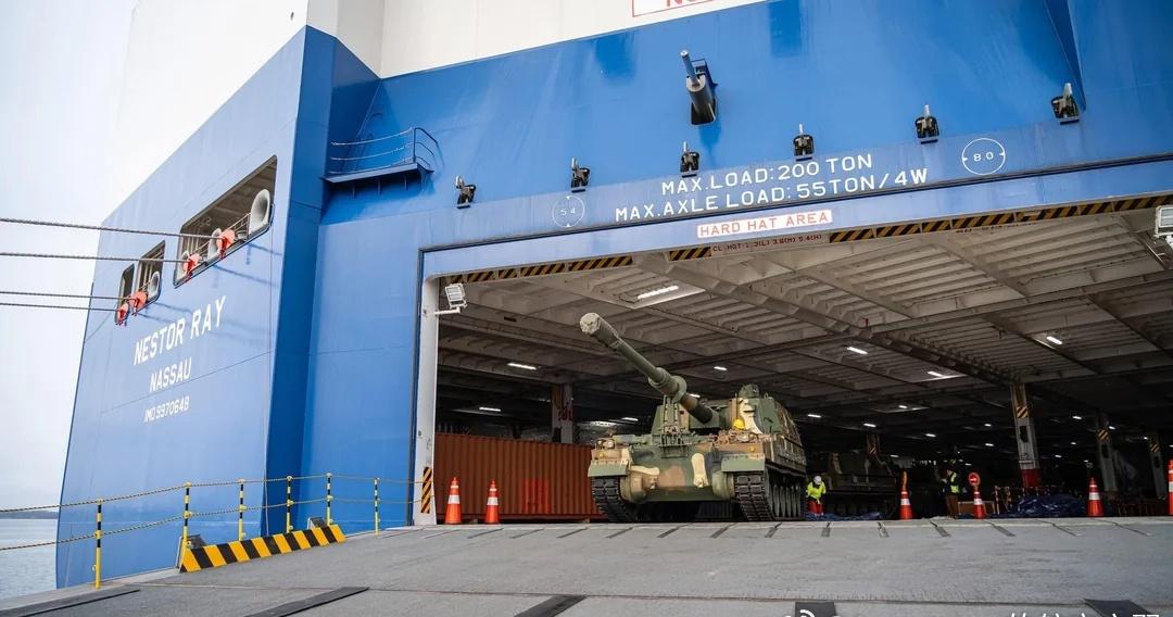 爱沙尼亚接收新一批韩国K9A1自行火炮，应该是二手的。烽火问鼎计划这些火炮在运