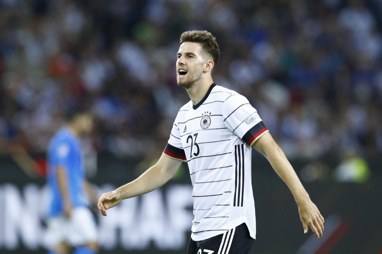 本赛季在英超表现出色的施塔赫，已经无缘代表德国队参加今夏的世界杯了。被纳格尔