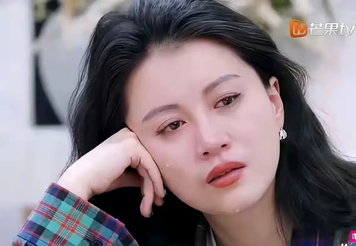 李嘉格：“我结婚的时候，不明白我妈为啥要那么多彩礼。当时我老公没那么多钱，我就拿