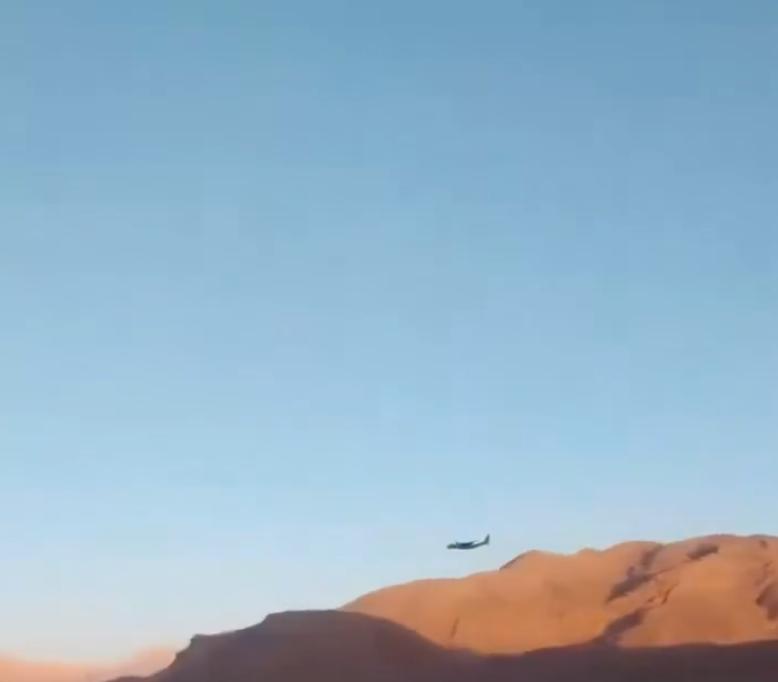 一位前英国皇家空军指挥官详细分析了这次救援行动的经过，令人难以置信……前英国皇家