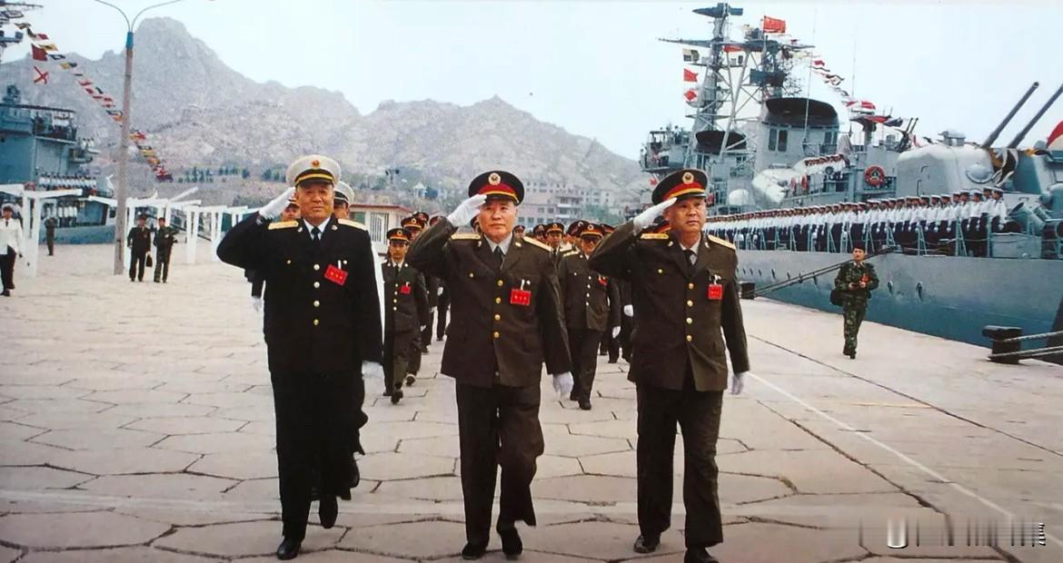 上世纪九十年代中期，时任济南军区司令员张太恒、政委宋清渭，以及军区副司令员兼北海