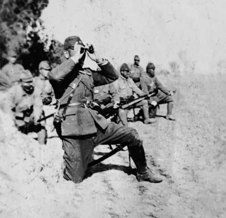 1942年4月，冀东军分区第12团政委刘诚光奉命，率部护送50余位高级干部赶去平
