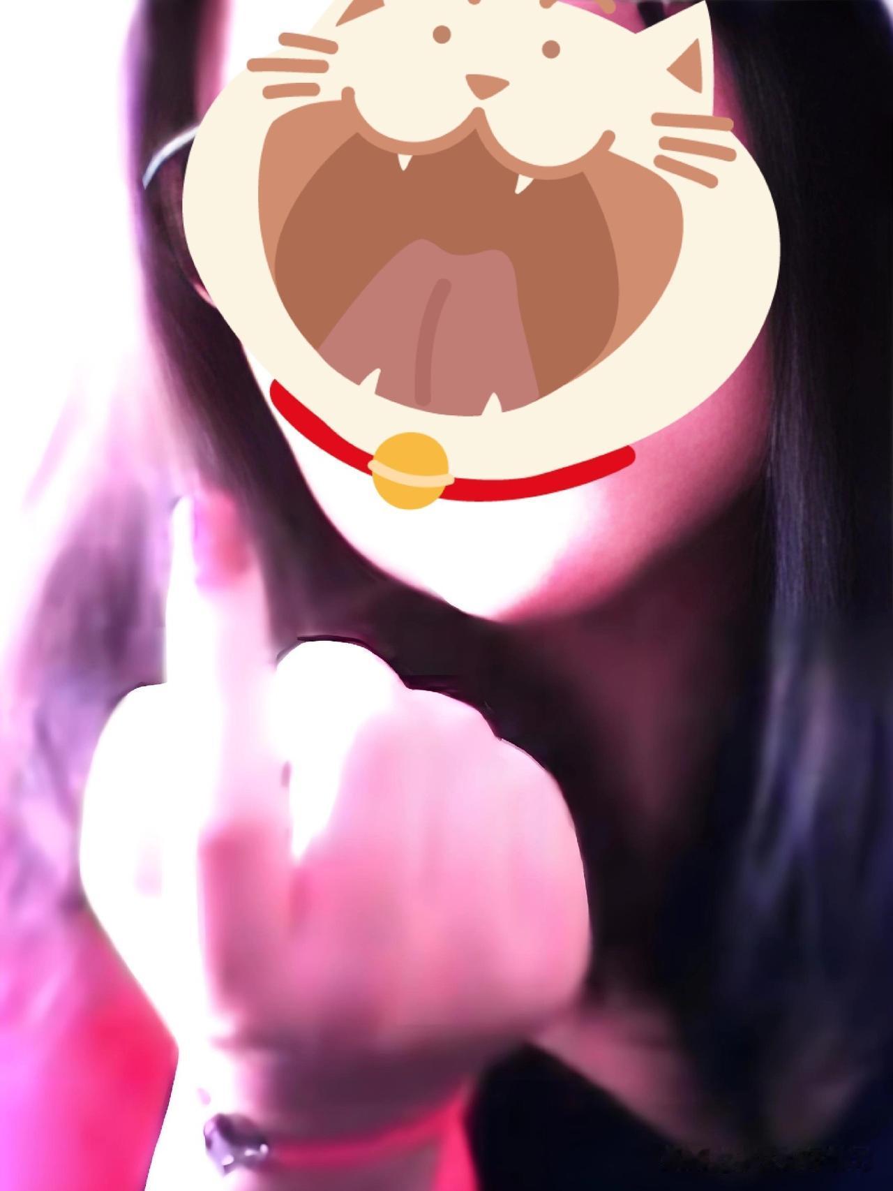 郑好再不管管“女王大人”，非得坑她手里不可！近日，郑好老师管理“女王大人”，